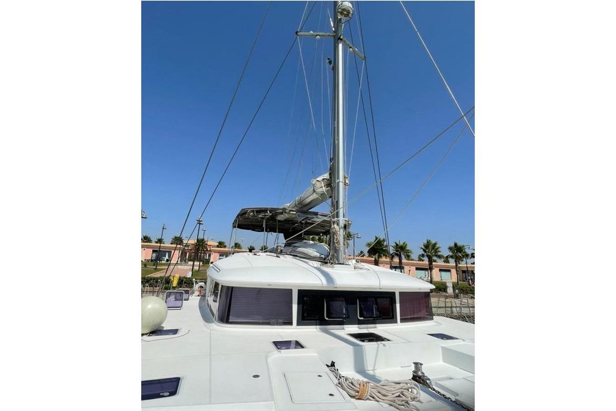 2014 Lagoon 56 