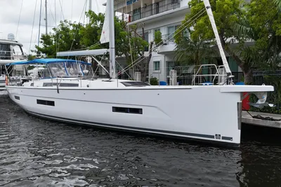 Dufour 530