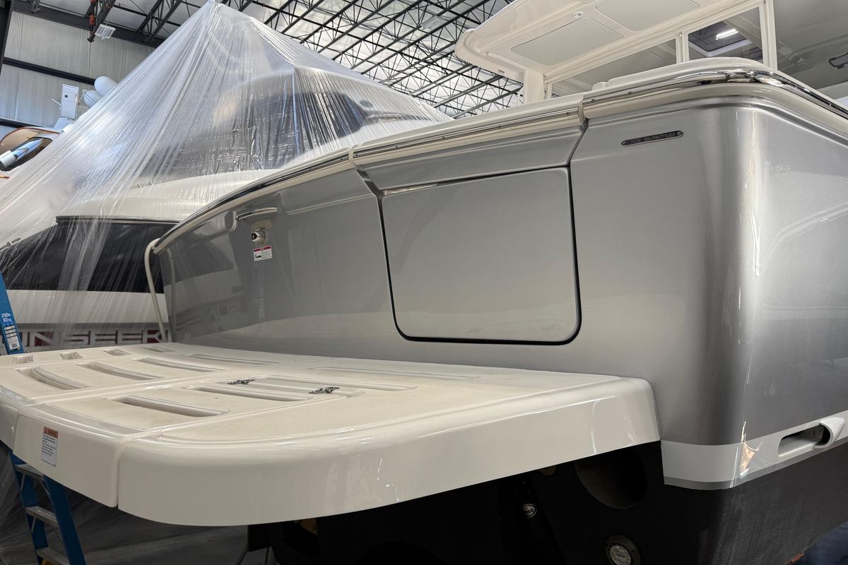 2023 Tiara Yachts 43 