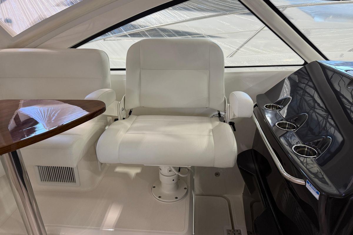 2023 Tiara Yachts 43 