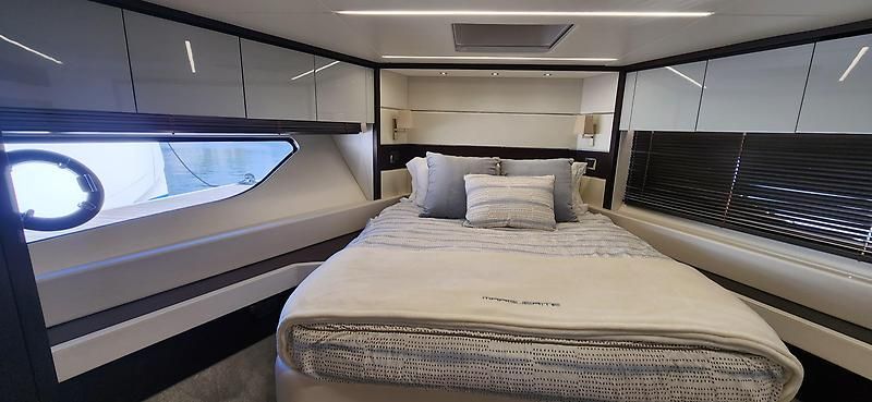 2020 Sunseeker 74 
