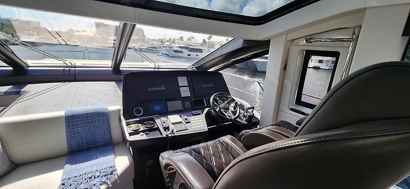 2020 Sunseeker 74 