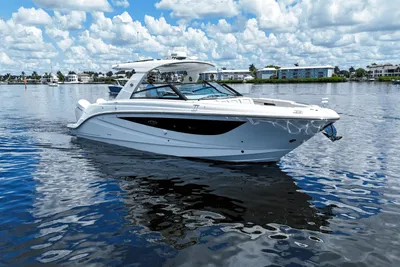 Sea Ray SLX 400 Outboard