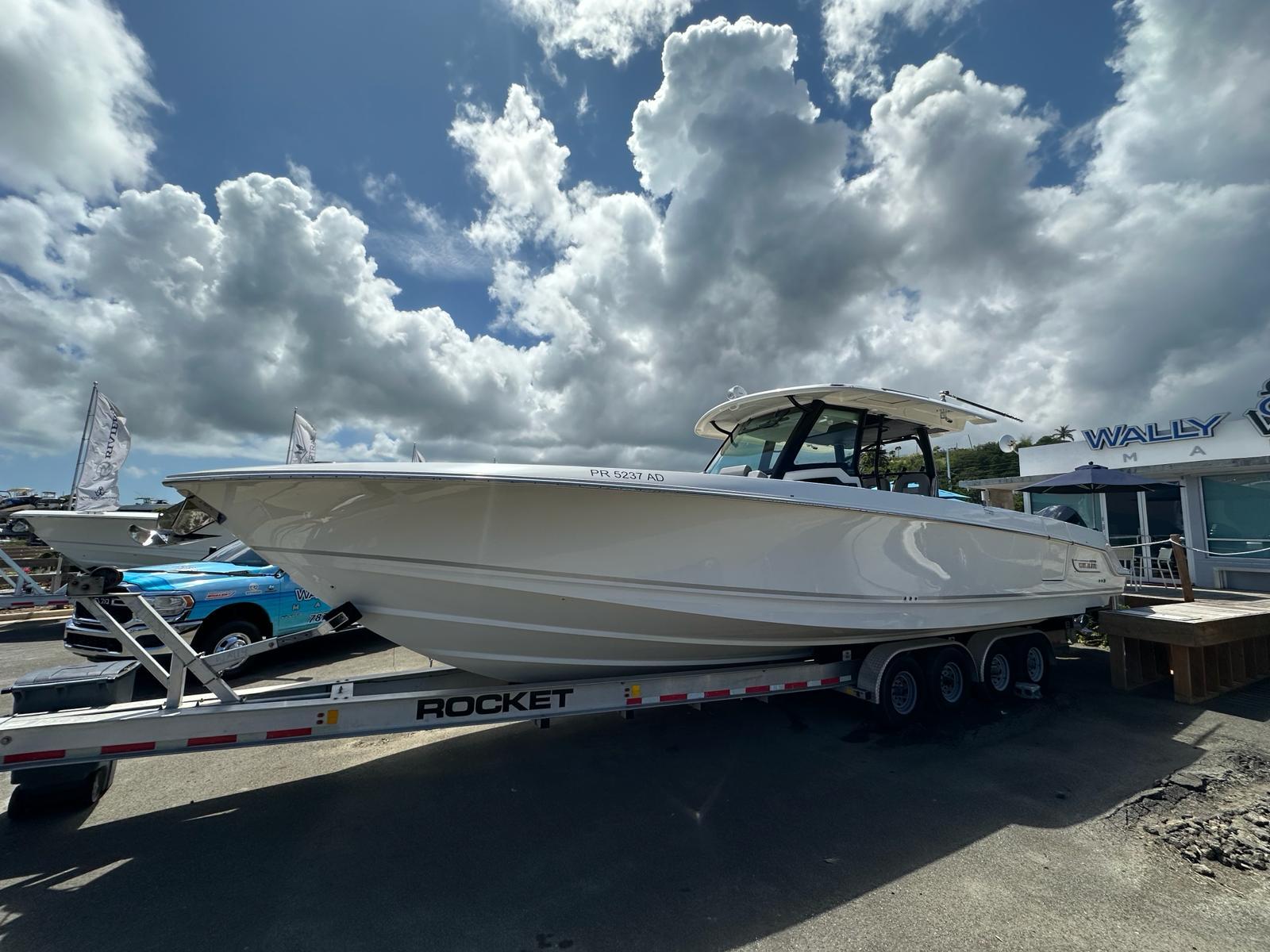 2022 Boston Whaler 380 Outrage Bateaux à console centrale à vendre ...