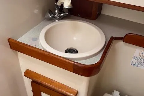 Agandau Yacht Photos Pics 