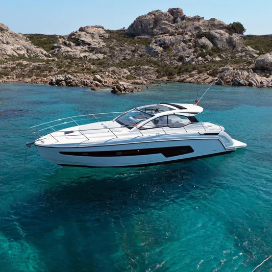 Our Bay Yacht Photos Pics Azimut 45 Atlantis view