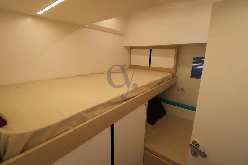L Yacht Photos Pics 2023 MandaYachts Manda S05 cabin interior with modern bunk bed design.