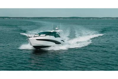 Galeon 425 HTS