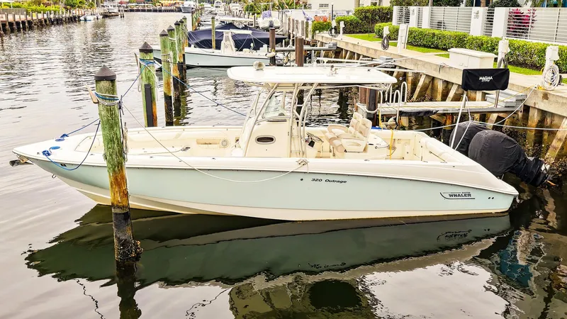 Sun & Sand Yacht Photos Pics 