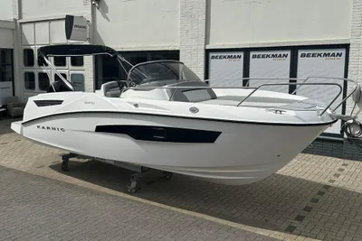 2025 Karnic SL652 Sundeck