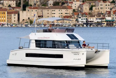 Fountaine Pajot MY 37