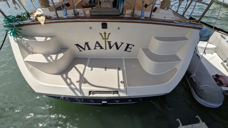 Mawe Yacht Photos Pics 