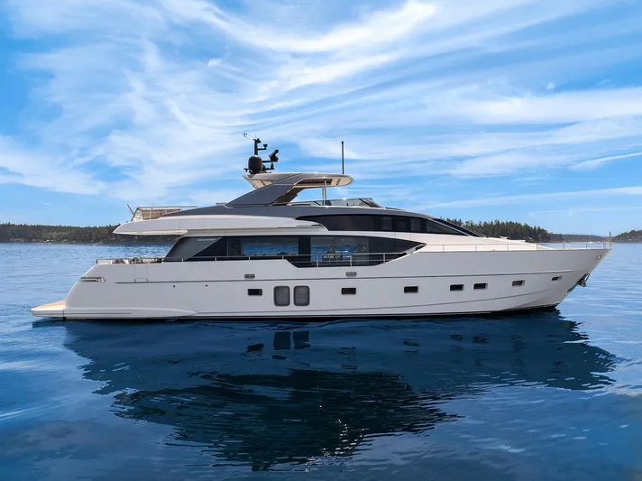 Essenza Yacht Photos Pics Profile