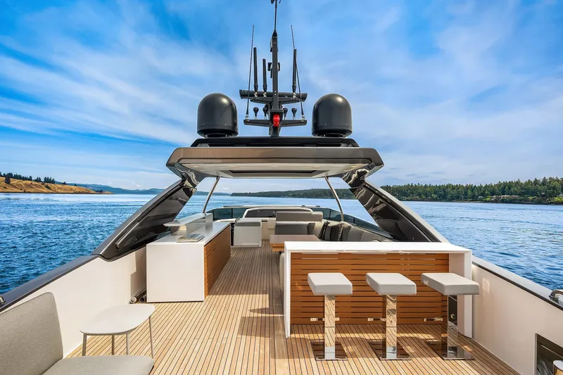 Essenza Yacht Photos Pics Flybridge