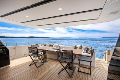 Yacht