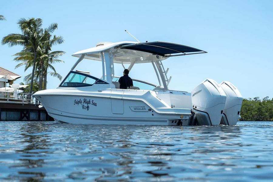 2022 Boston Whaler 280 Vantage