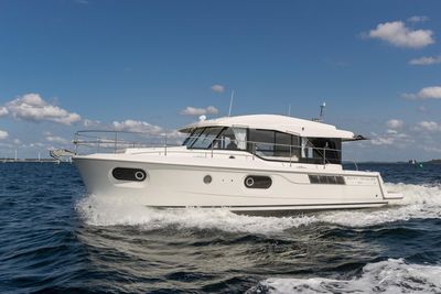 Beneteau 41 Swift Trawler Sedan