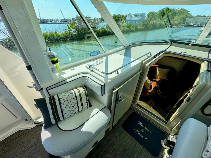 Sweet Spot Yacht Photos Pics 