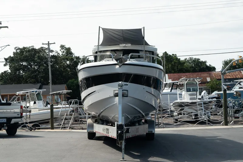 38 Explorer Yacht Photos Pics 