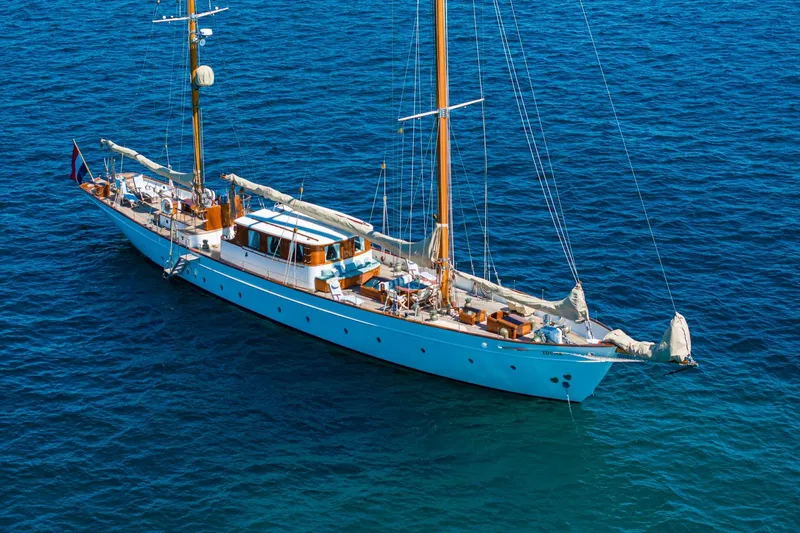 Iduna Yacht Photos Pics 