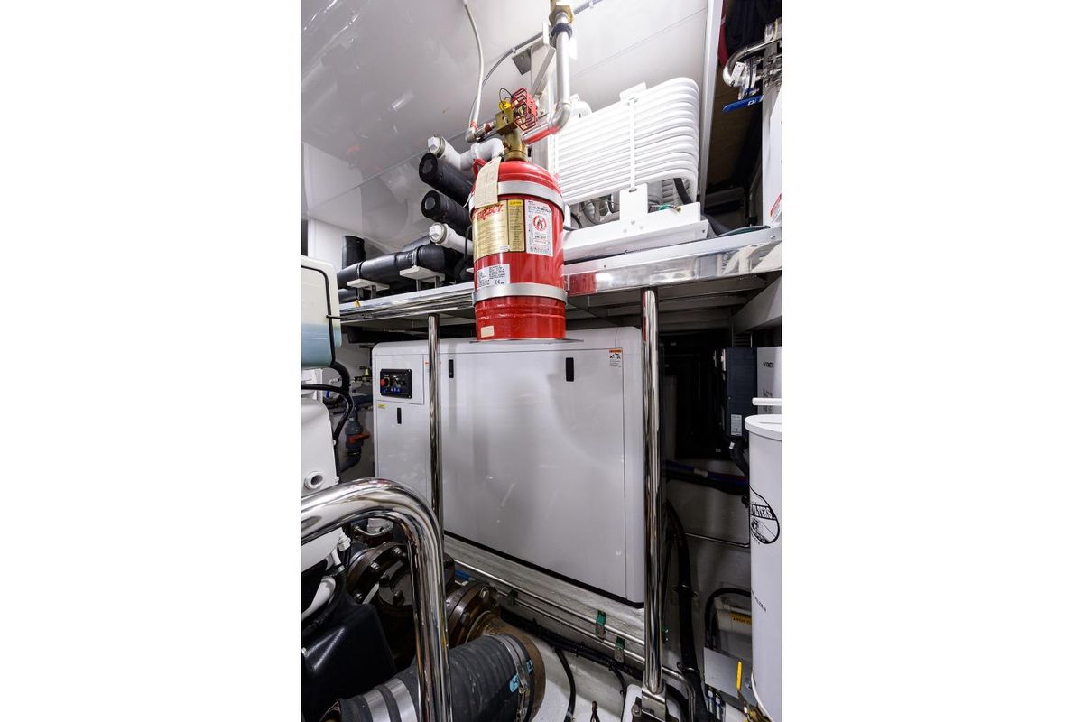 2019 Ocean Alexander 100 