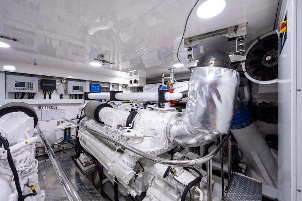 2019 Ocean Alexander 100 