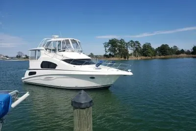 Silverton 39 Motor Yacht