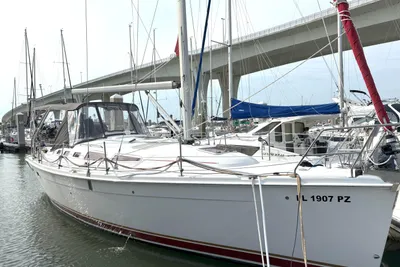 2005 Hunter 38