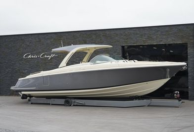 2023 Chris-Craft Launch 35GT