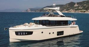 2017 Absolute NAVETTA 52