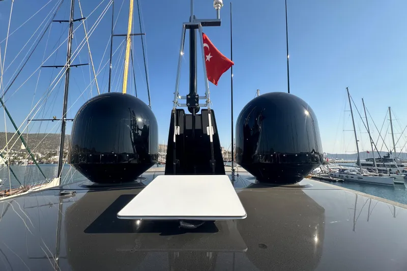 Arkturus Yacht Photos Pics 