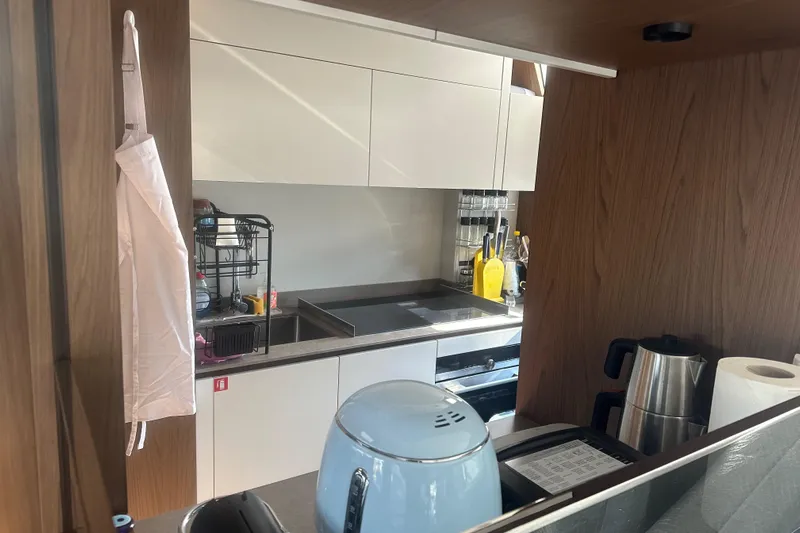 Arkturus Yacht Photos Pics 