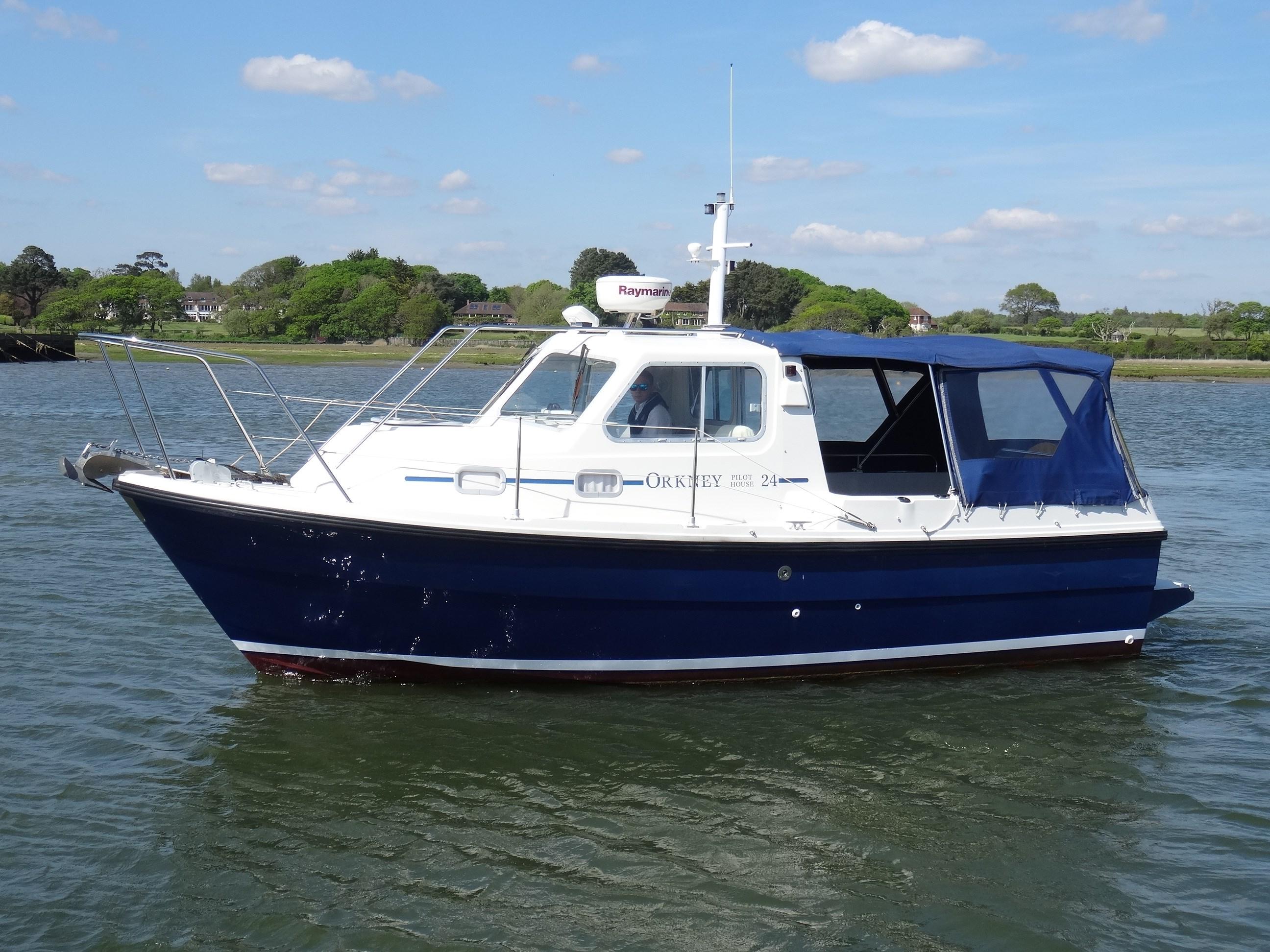 Orkney Pilot House 24 7m 2007 Boats and Outboards