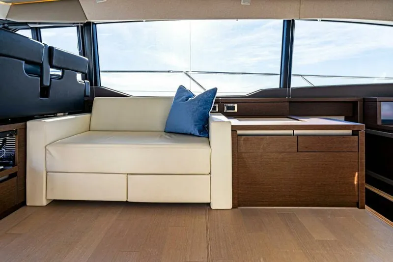 Rt Time Yacht Photos Pics Salon