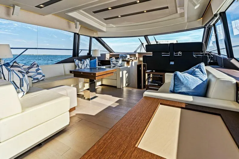 Rt Time Yacht Photos Pics Dinette