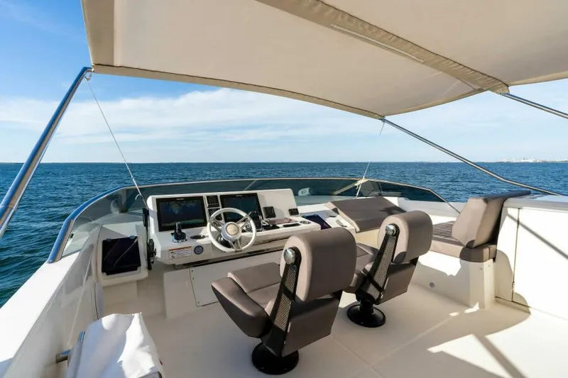 Rt Time Yacht Photos Pics Flybridge