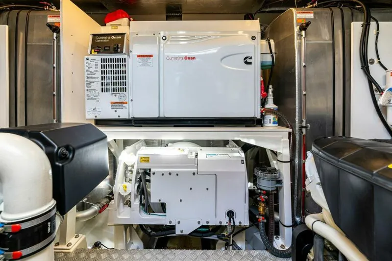 Rt Time Yacht Photos Pics Engine Room