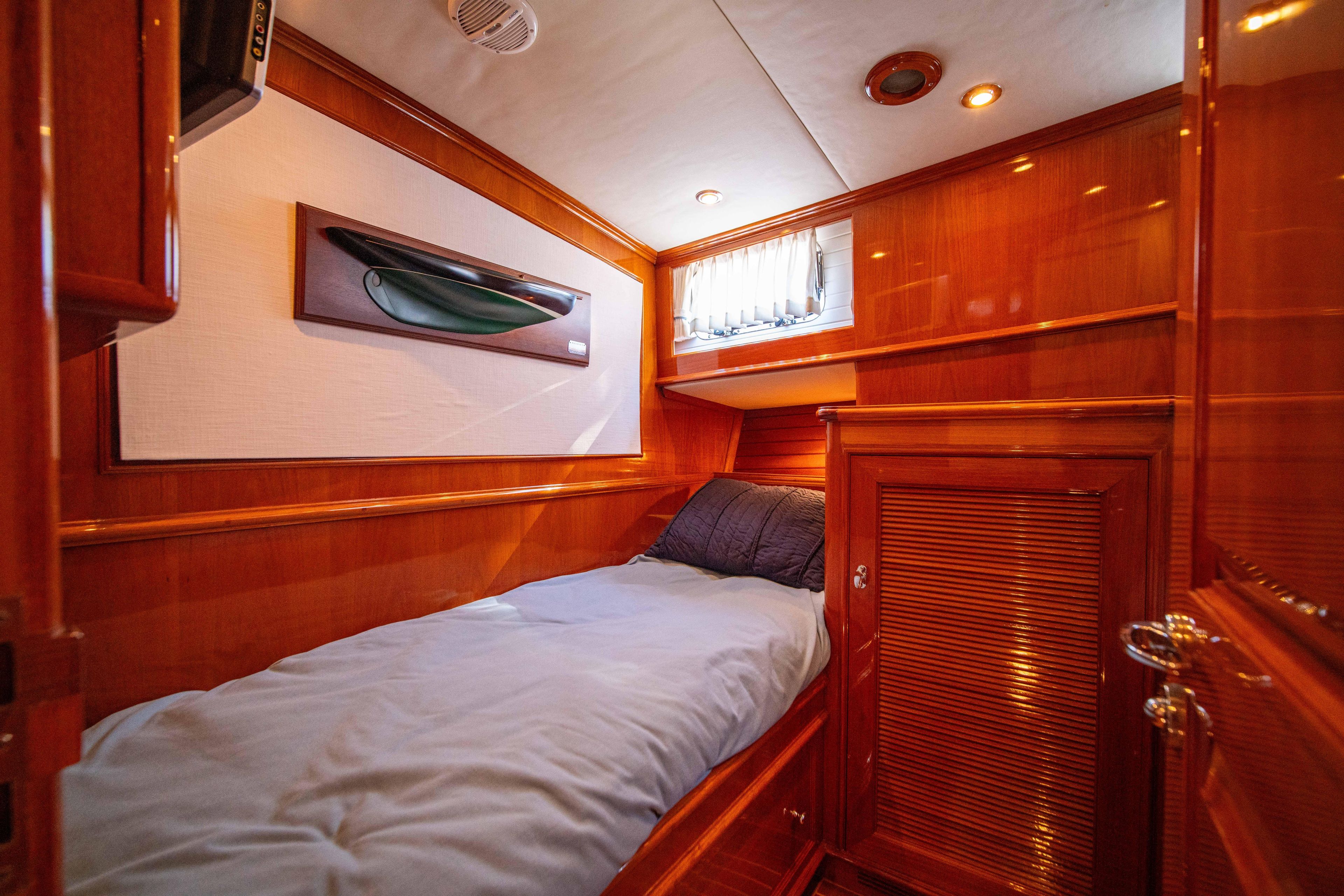 2004 Grand Banks 58 