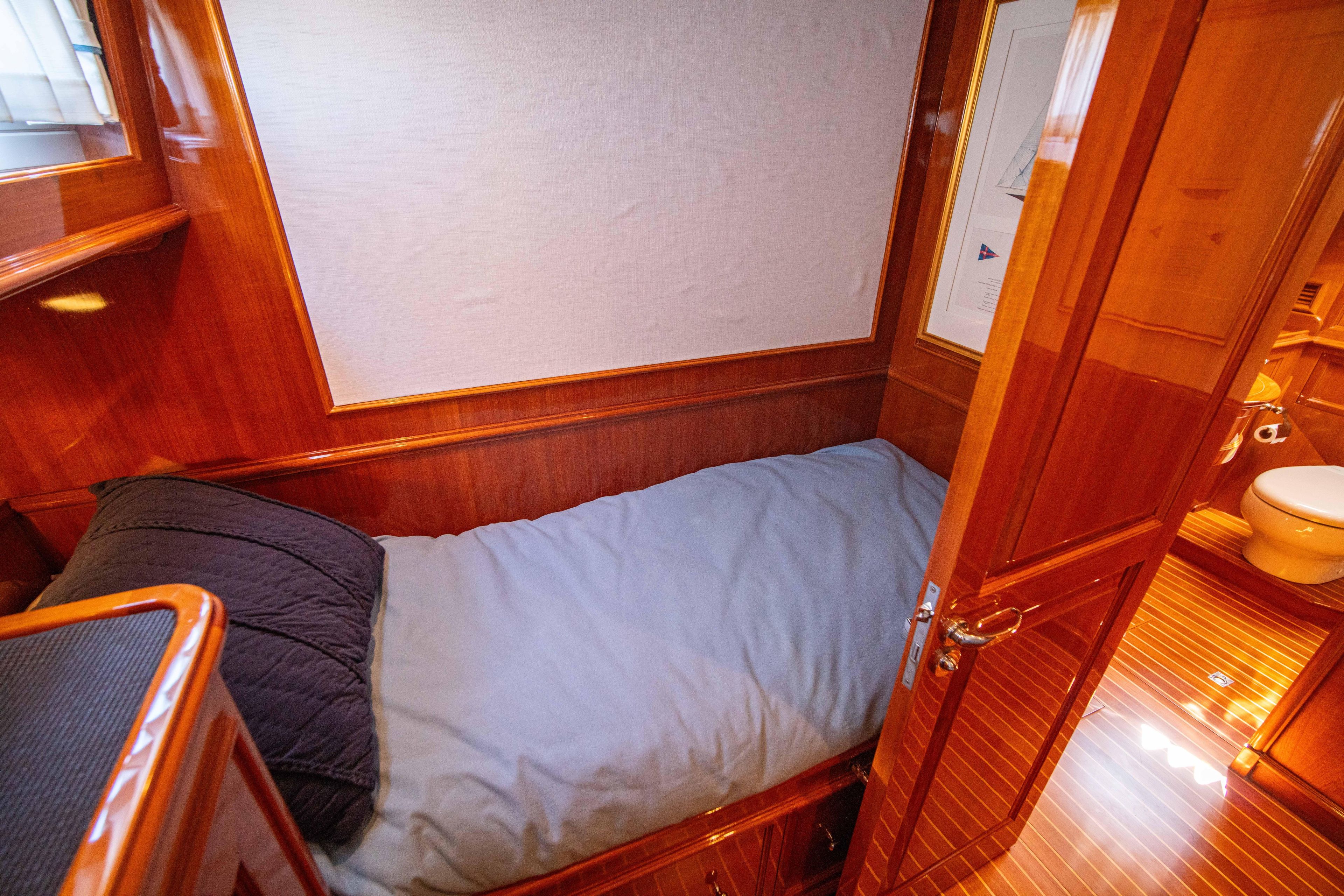 2004 Grand Banks 58 
