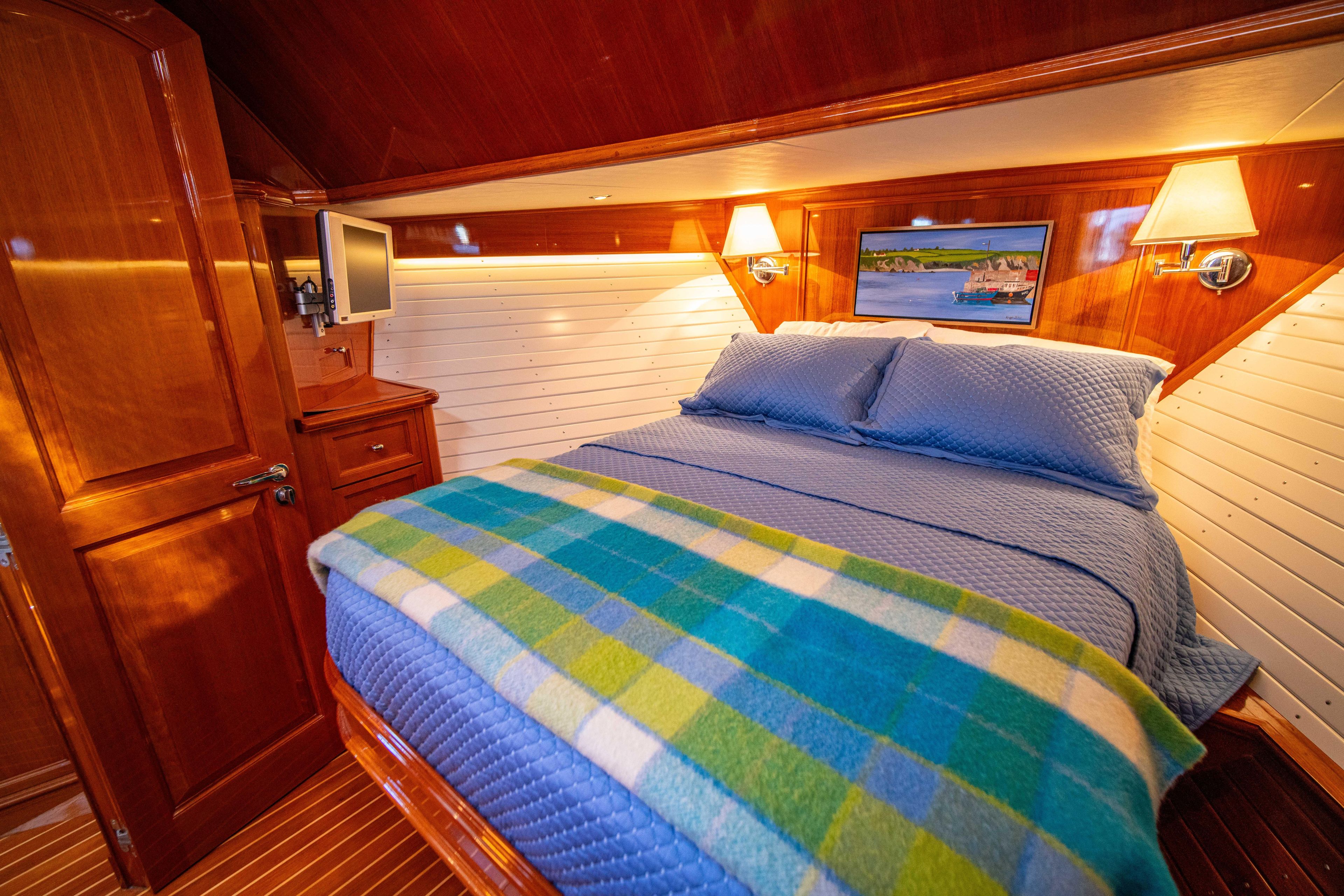 2004 Grand Banks 58 