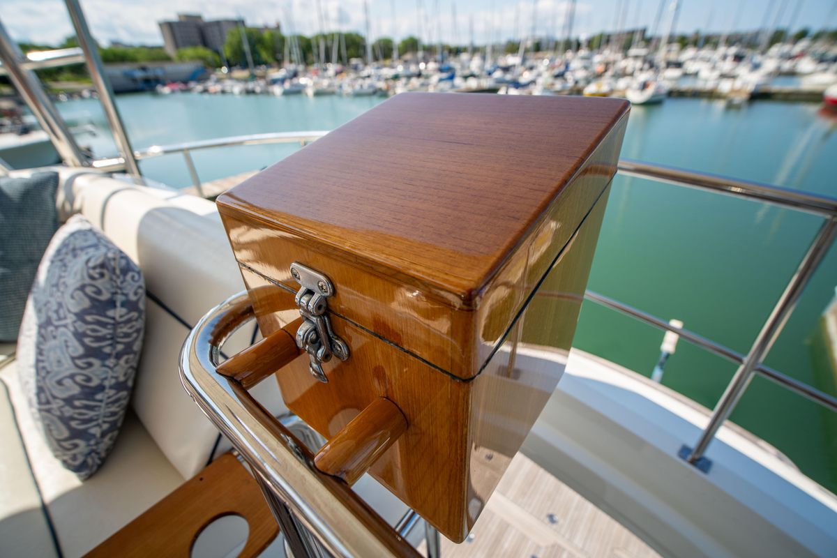 2004 Grand Banks 58 