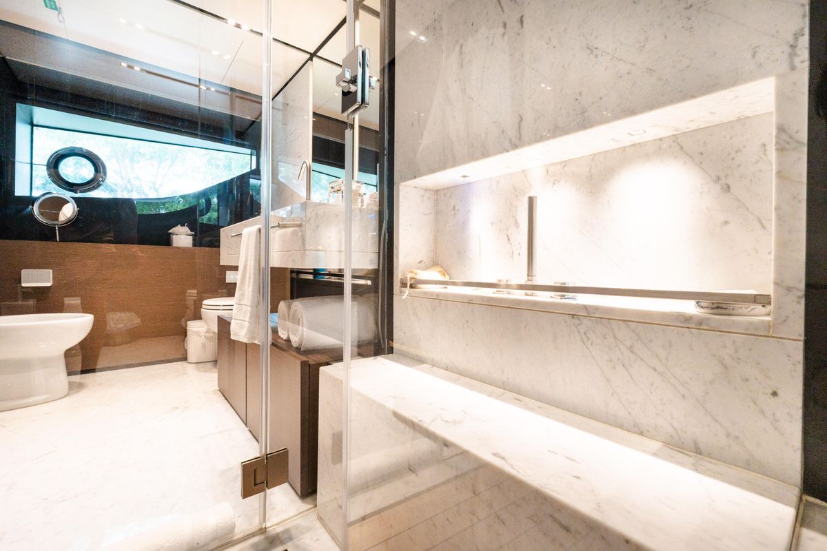 2018 Custom Line 108 