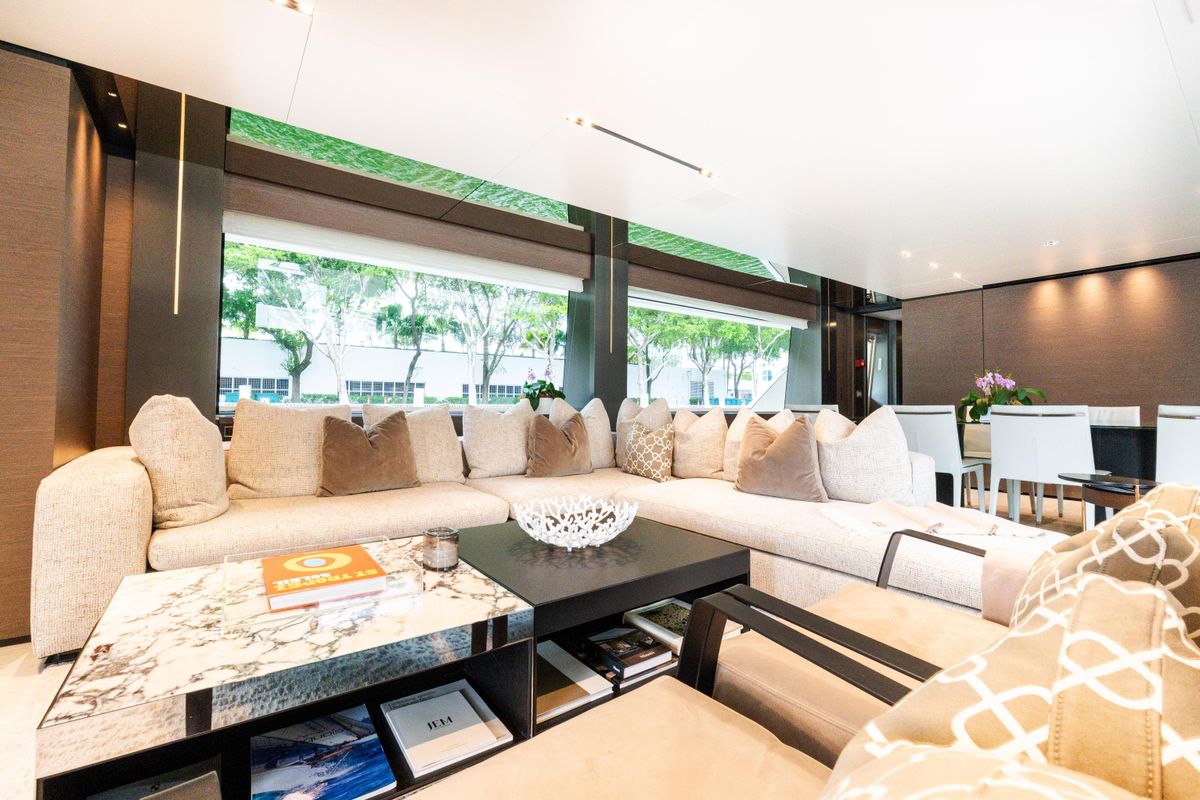 2018 Custom Line 108 