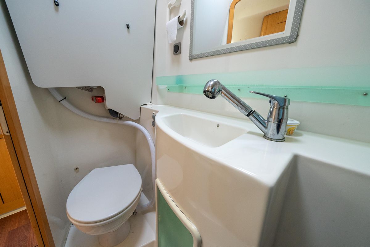 2009 Fountaine Pajot 44 