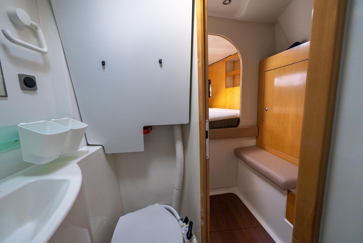 2009 Fountaine Pajot 44 