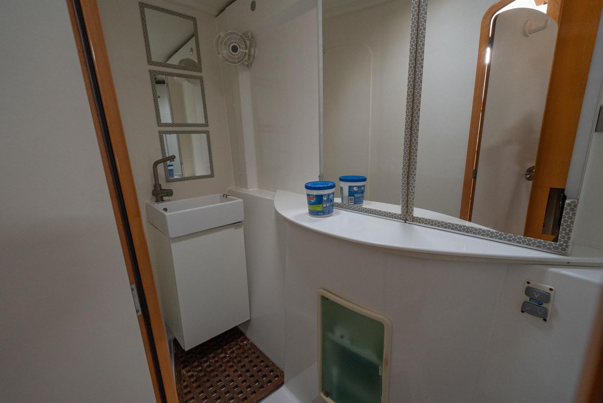 2009 Fountaine Pajot 44 