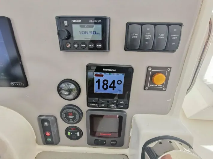 Sea Dancer Yacht Photos Pics 