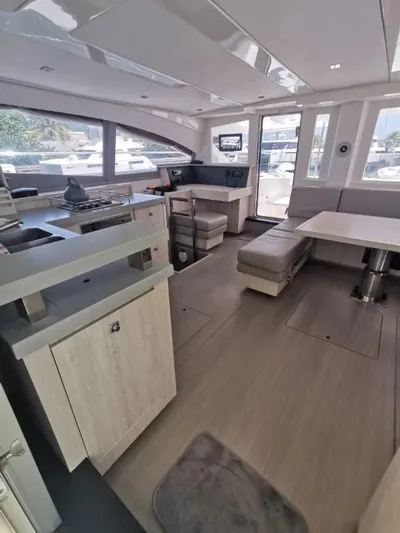 Sea Dancer Yacht Photos Pics 