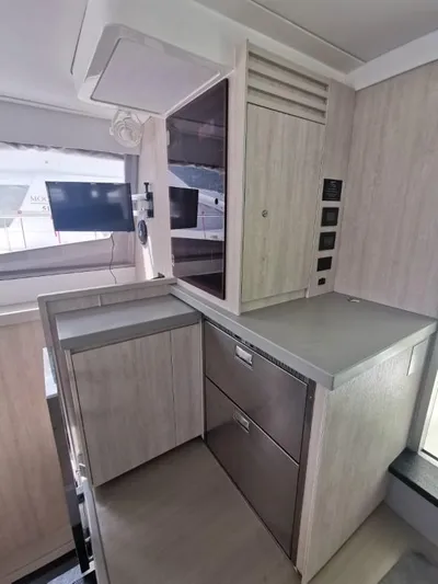 Sea Dancer Yacht Photos Pics 