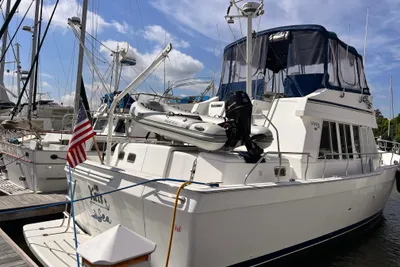 Mainship 430 Trawler